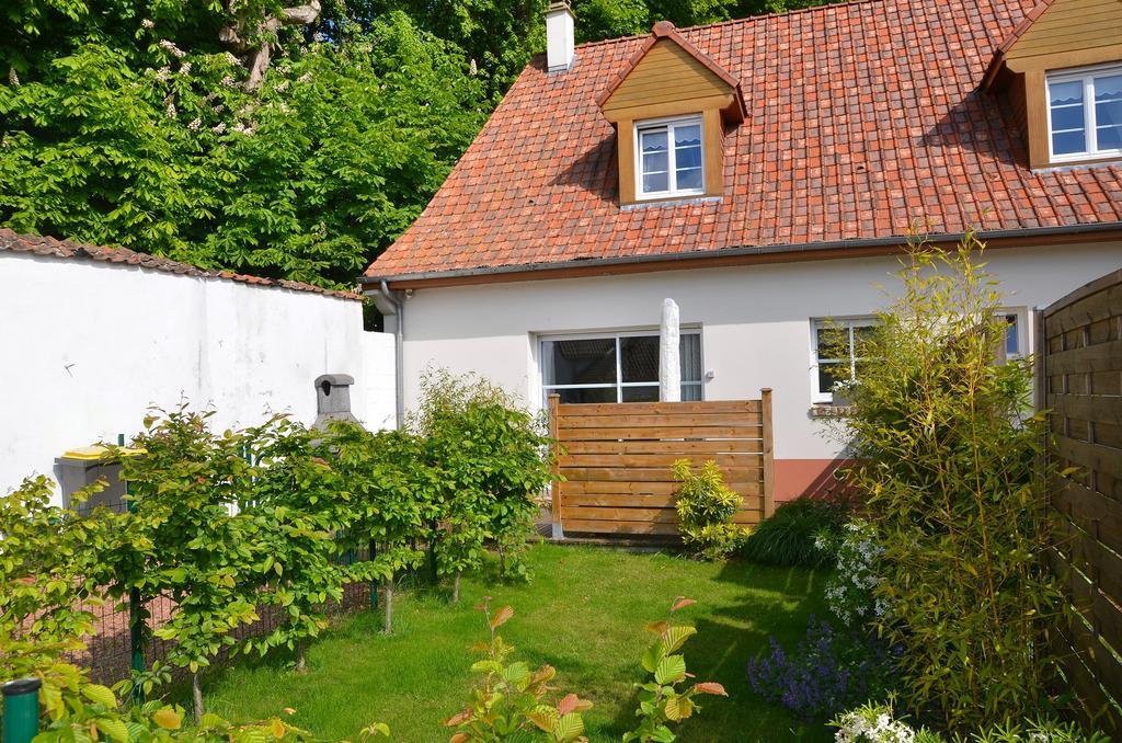 Whitley Cottage Condette Εξωτερικό φωτογραφία